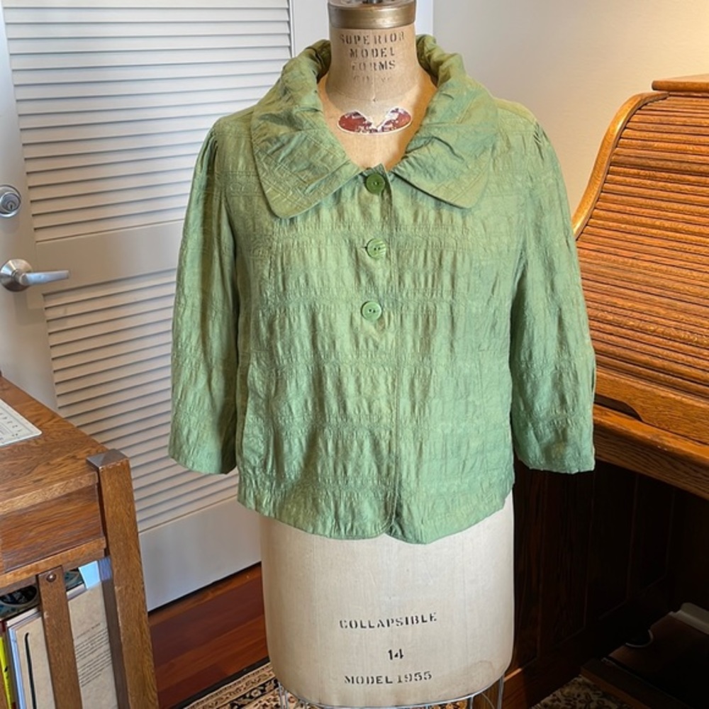Lightweight Cropped Green Jacket - image 1